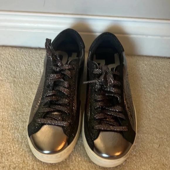 P448 John Maya- Black and silver sneakers-Size 5.5 - Picture 2 of 5